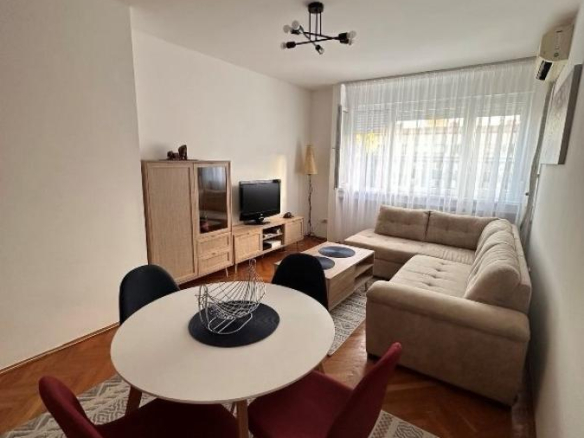 Stan Izdavanje Beograd Centar (Palilula) 37 m2