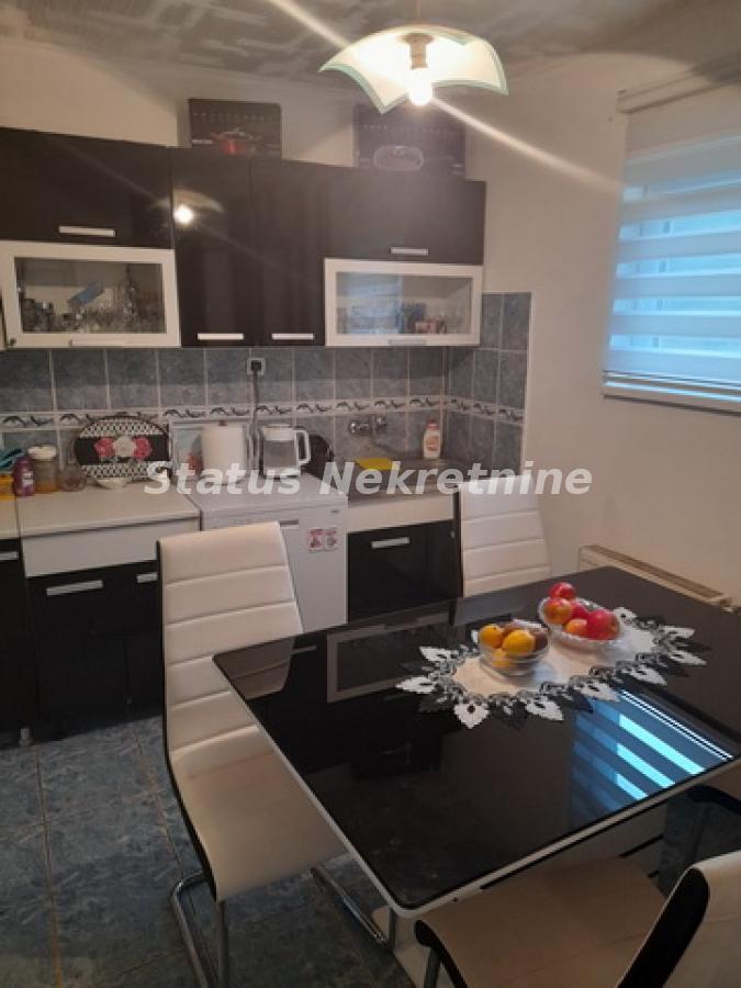 Kuća Prodaja Beočin  100 m2