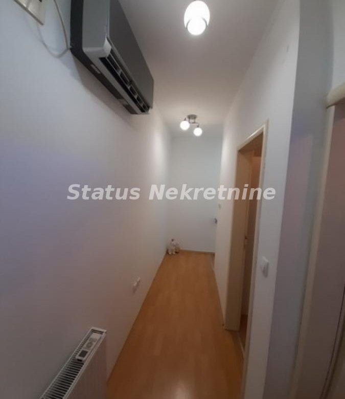Stan Izdavanje Novi Sad  78 m2