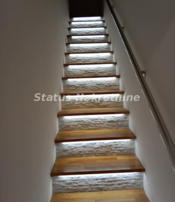 Stan Izdavanje Novi Sad  78 m2