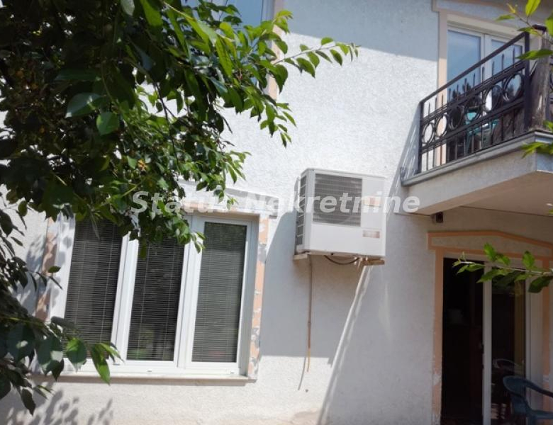 Kuća Prodaja Novi Sad  240 m2