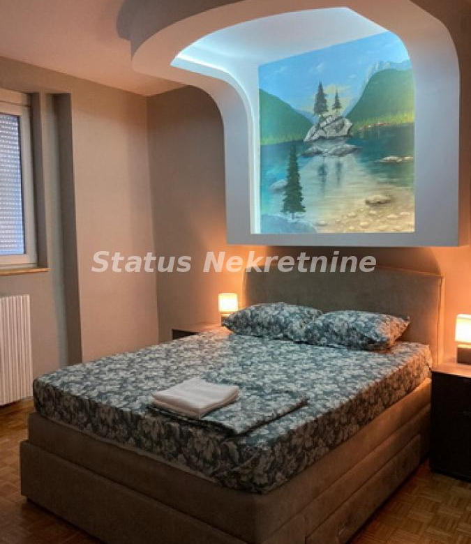 Kuća Prodaja Novi Sad  340 m2