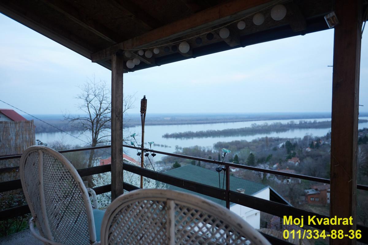 Kuća Prodaja Inđija Stari Slankamen 240 m2