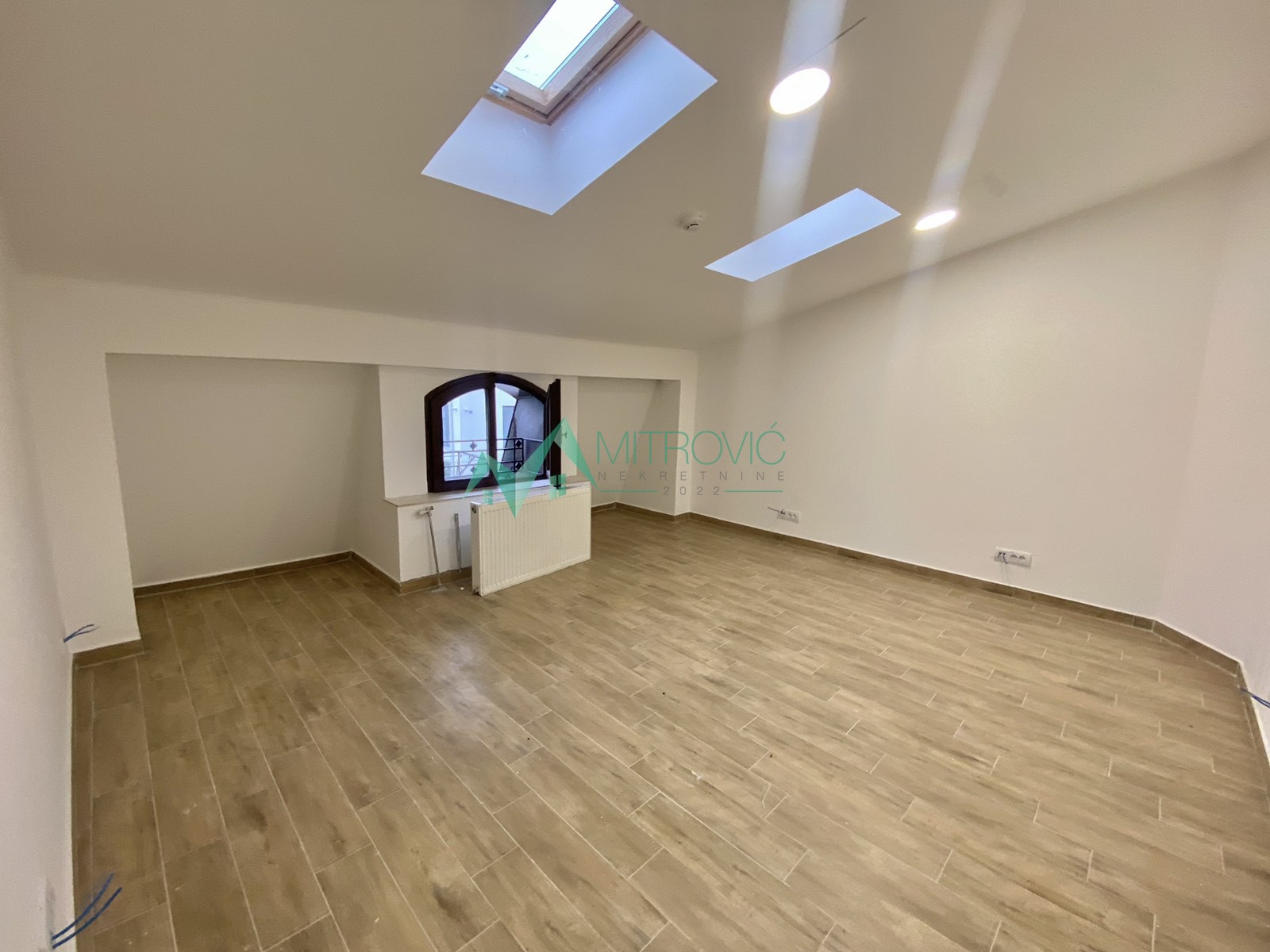 Lokal Prodaja Novi Sad Lokal Prodaja Novi Sad 1000 m2