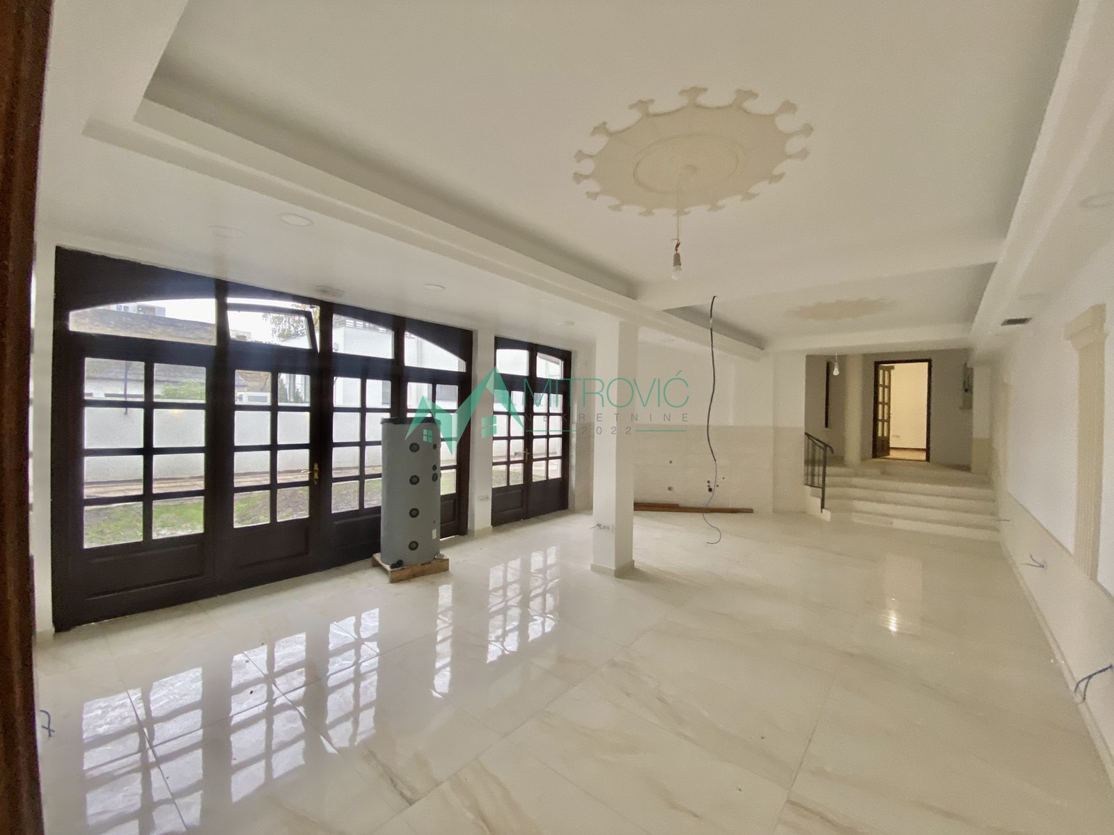Lokal Prodaja Novi Sad Lokal Prodaja Novi Sad 1000 m2