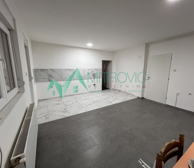 Lokal Prodaja Novi Sad  126 m2