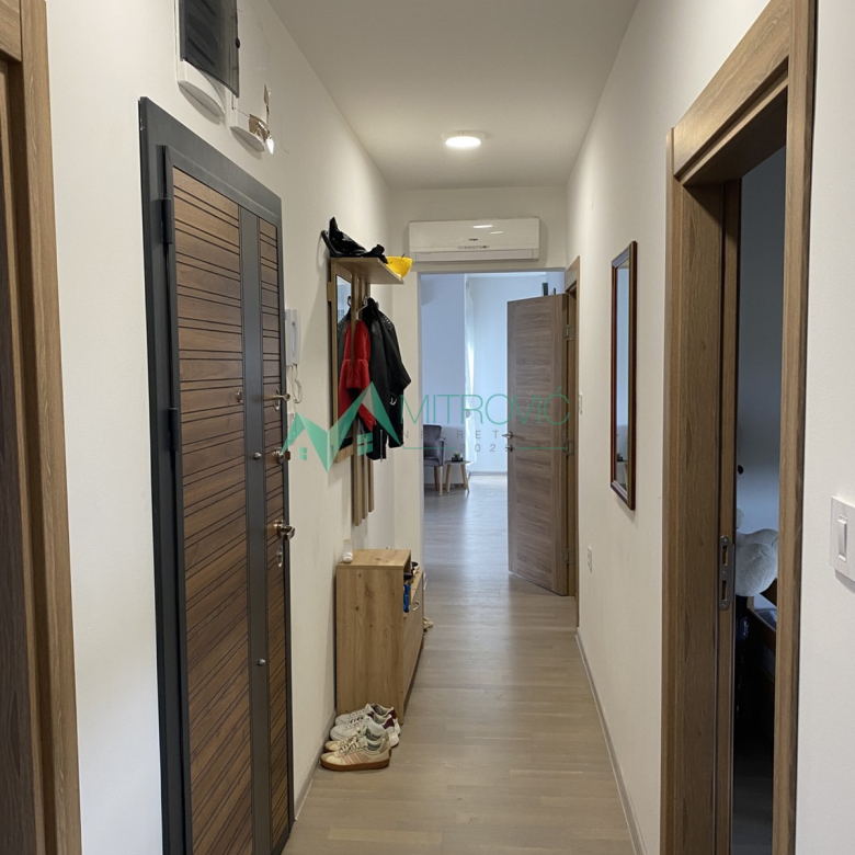 Stan Prodaja Petrovaradin  80 m2