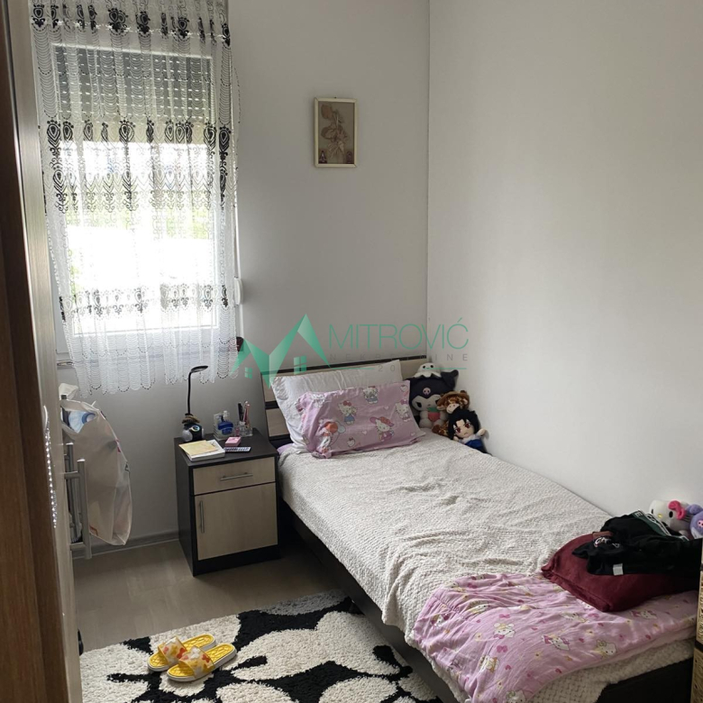 Stan Prodaja Petrovaradin  80 m2