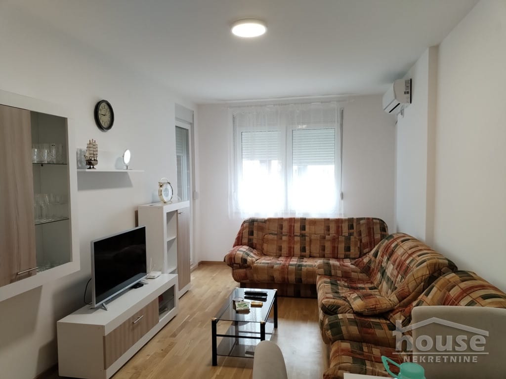 Stan Izdavanje Novi Sad  47 m2