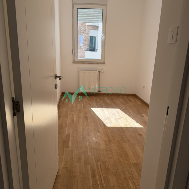 Stan Prodaja Novi Sad  63 m2