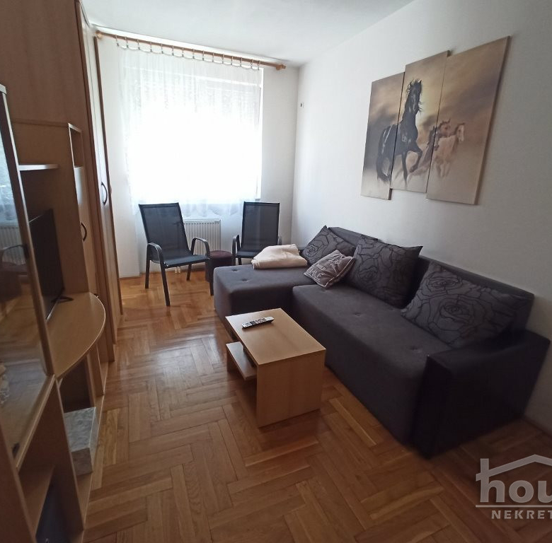 Stan Izdavanje Novi Sad  37 m2