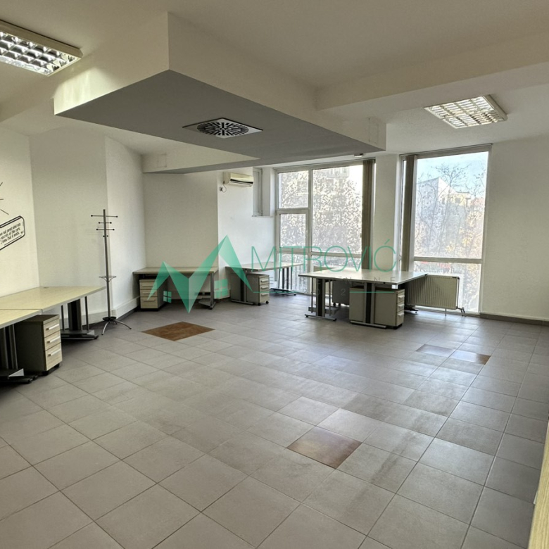 Lokal Prodaja Novi Sad  282 m2