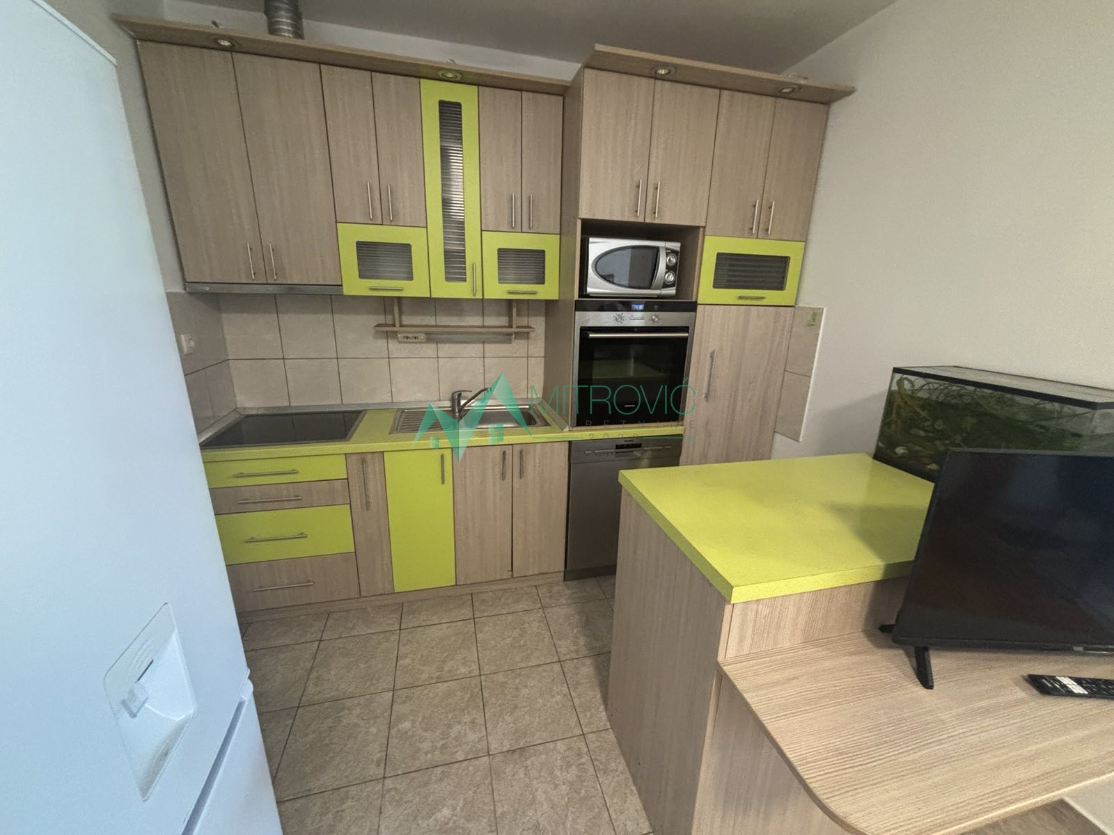 izdavanje-bulevar-patrijarha-pavla-9101401-yvfwe Novi Sad, Telep, stan sa parkingom – 48m2