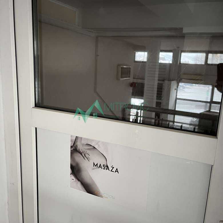 Lokal Prodaja Novi Sad  457 m2