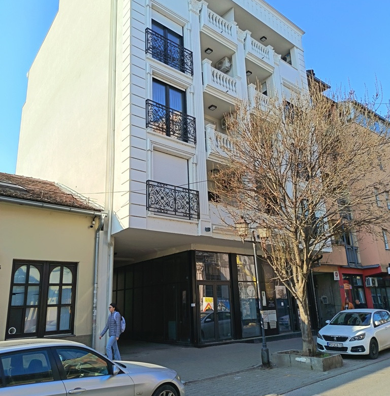 Garaža Izdavanje Novi Sad  12 m2
