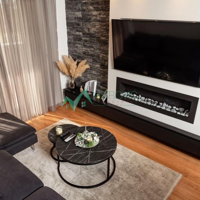 Stan Prodaja Novi Sad  50 m2