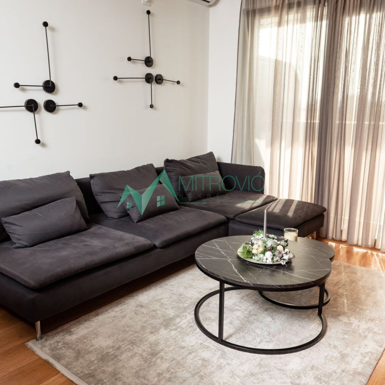 Stan Prodaja Novi Sad  50 m2