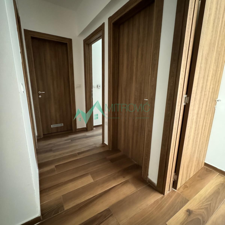 Lokal Prodaja Novi Sad  100 m2