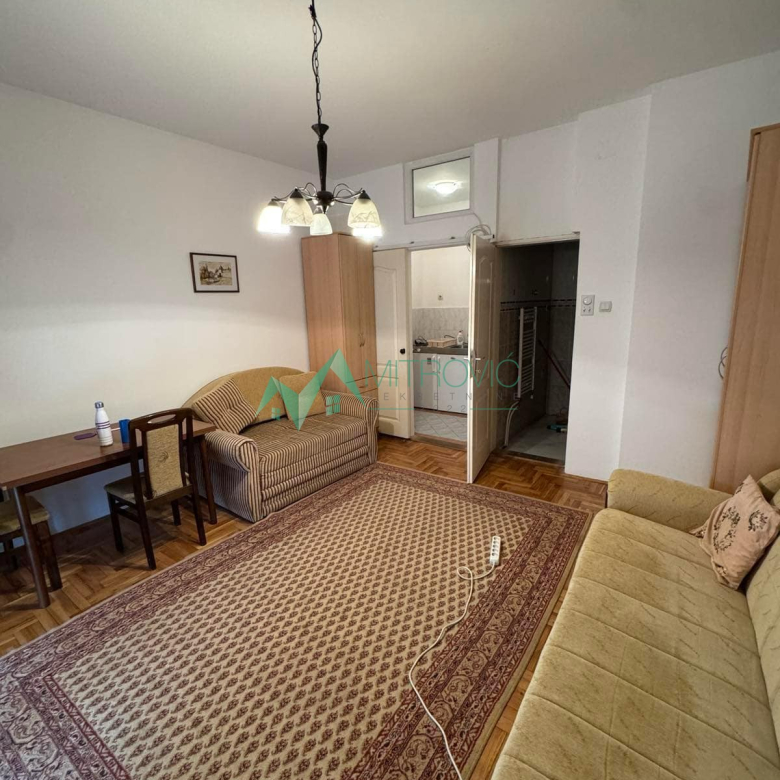 Stan Prodaja Novi Sad  27 m2