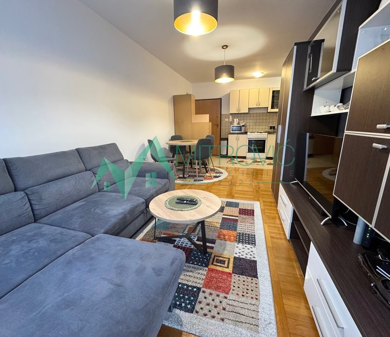 Stan Prodaja Novi Sad  38 m2