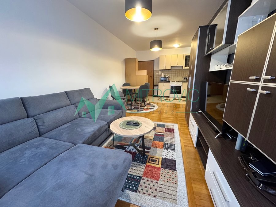 Stan Prodaja Novi Sad  38 m2