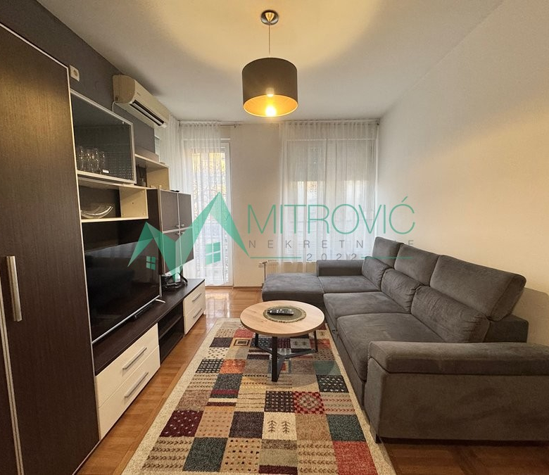 Stan Prodaja Novi Sad  38 m2