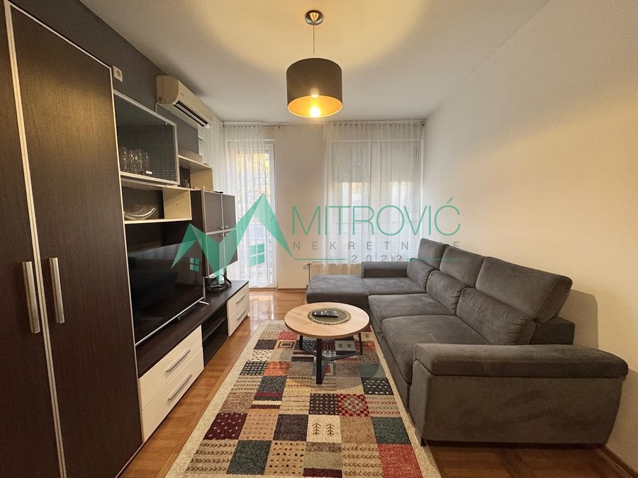 Stan Prodaja Novi Sad  38 m2