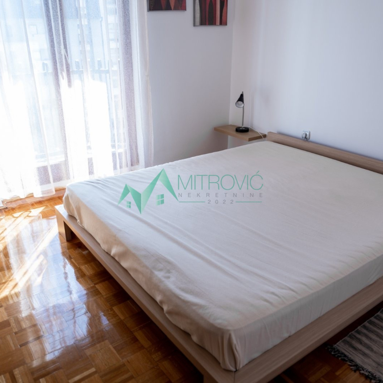 Stan Prodaja Novi Sad  71 m2