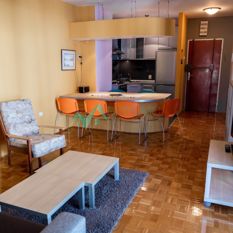 Stan Prodaja Novi Sad  71 m2