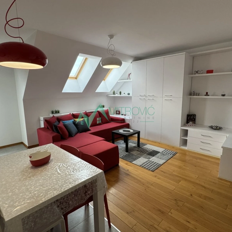 Stan Prodaja Novi Sad  44 m2