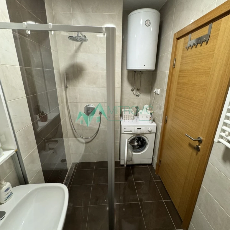 Stan Prodaja Novi Sad  44 m2