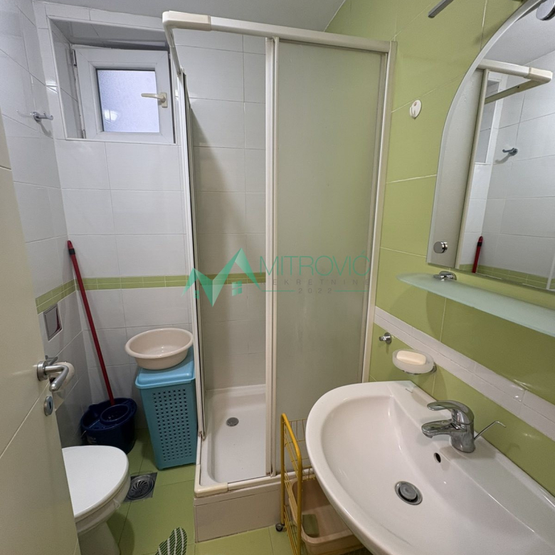 Kompletno namešten stan u samom centru Novog Sada!
