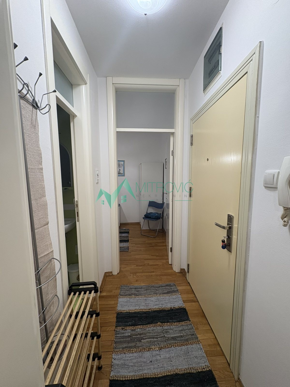 izdavanje-centar-ns-9102009-9v2iu Kompletno namešten stan u samom centru Novog Sada!