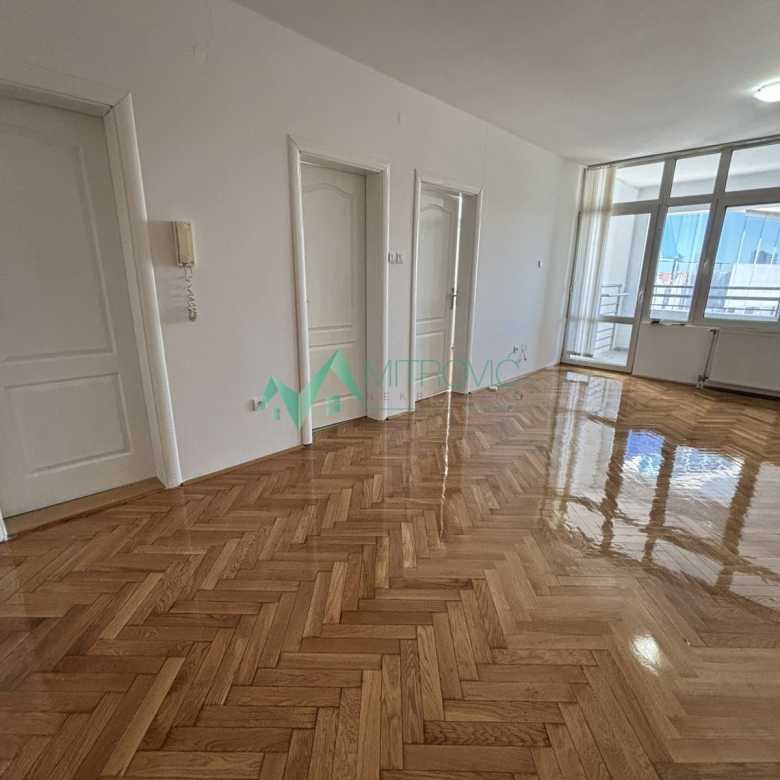 Stan Prodaja Novi Sad  50 m2