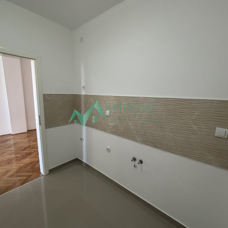 Stan Prodaja Novi Sad  50 m2