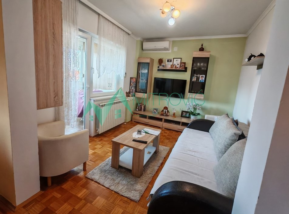 Stan Prodaja Novi Sad  50 m2