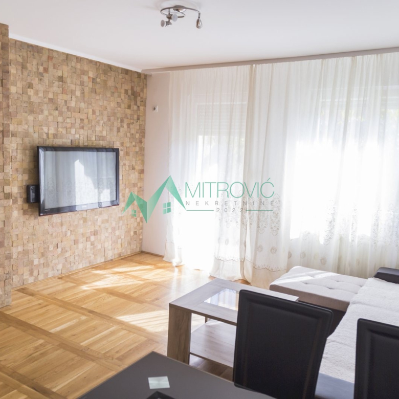 Stan Prodaja Novi Sad  43 m2