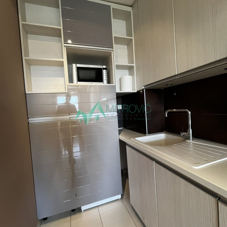 Stan Prodaja Novi Sad  43 m2