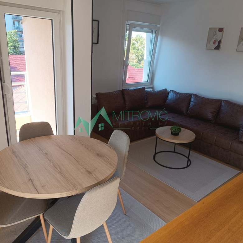 Stan Prodaja Novi Sad  40 m2