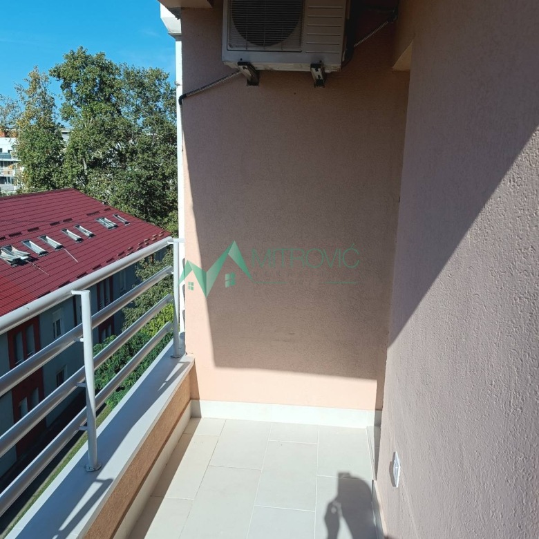 Stan Prodaja Novi Sad  40 m2