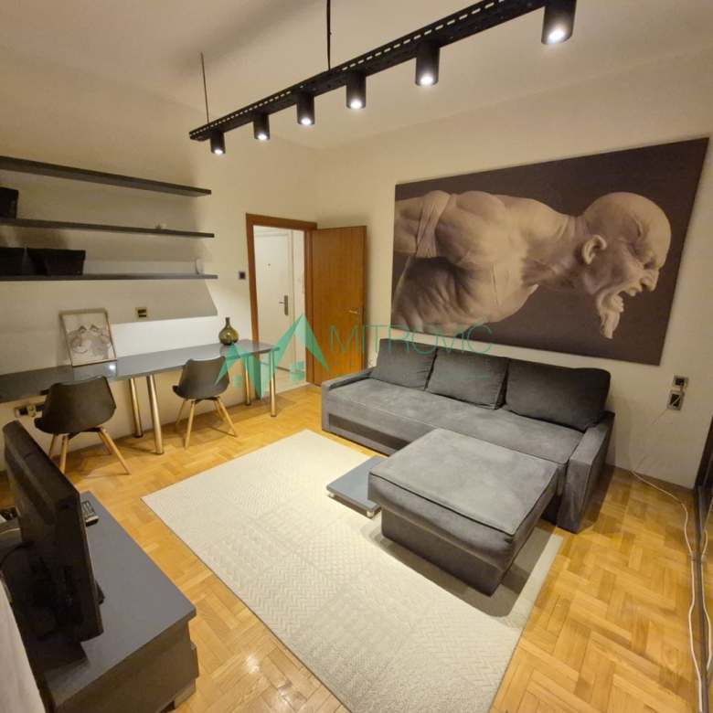 Stan Prodaja Novi Sad  25 m2