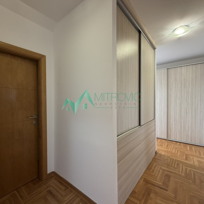 Stan Prodaja Novi Sad  103 m2