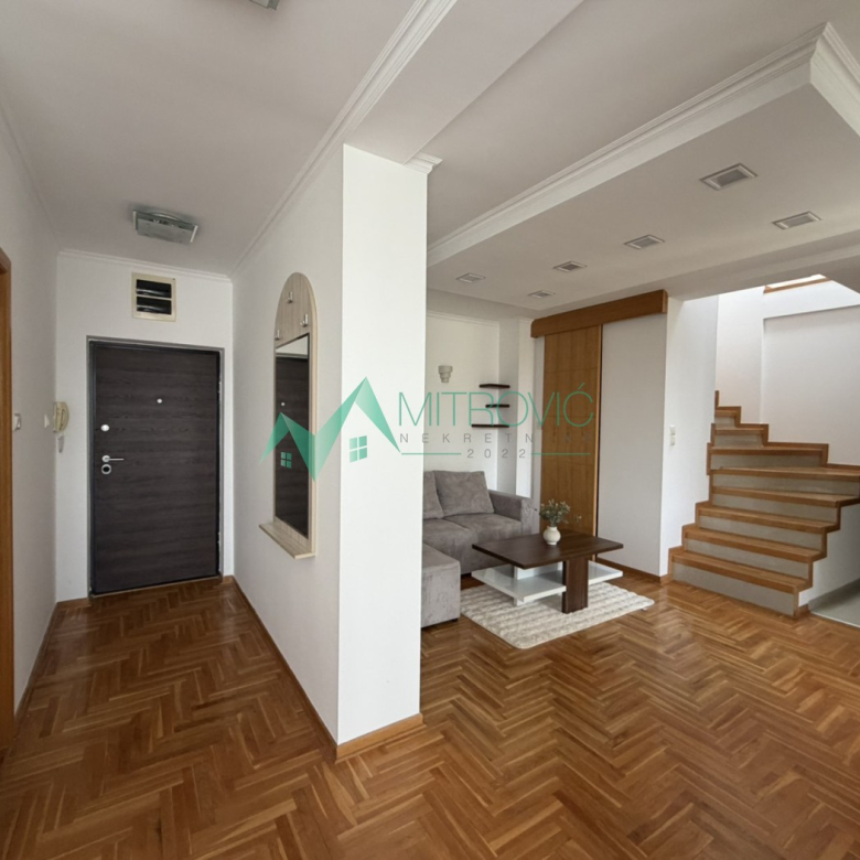 Stan Prodaja Novi Sad  103 m2