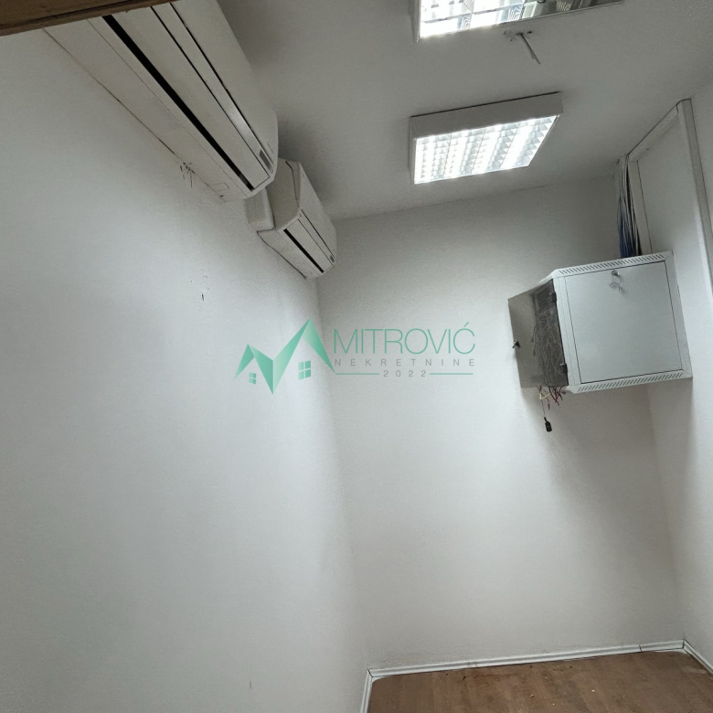 Lokal Prodaja Novi Sad  13884 m2