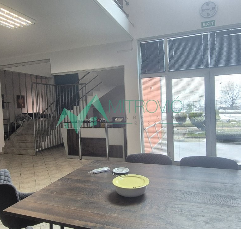 Lokal Prodaja Novi Sad  620 m2