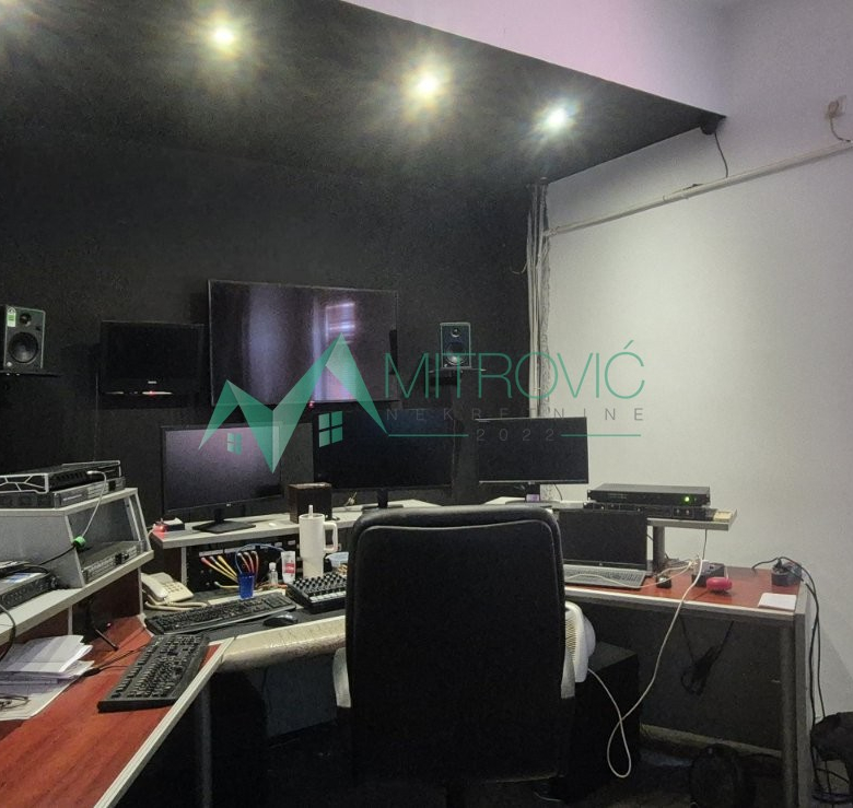 Lokal Prodaja Novi Sad  620 m2