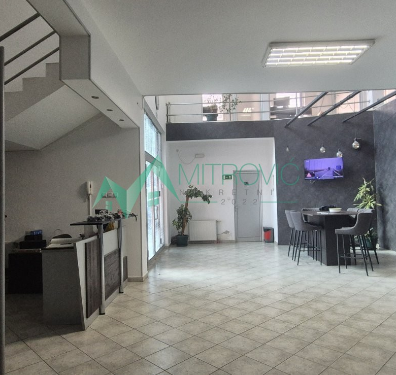 Lokal Prodaja Novi Sad  620 m2