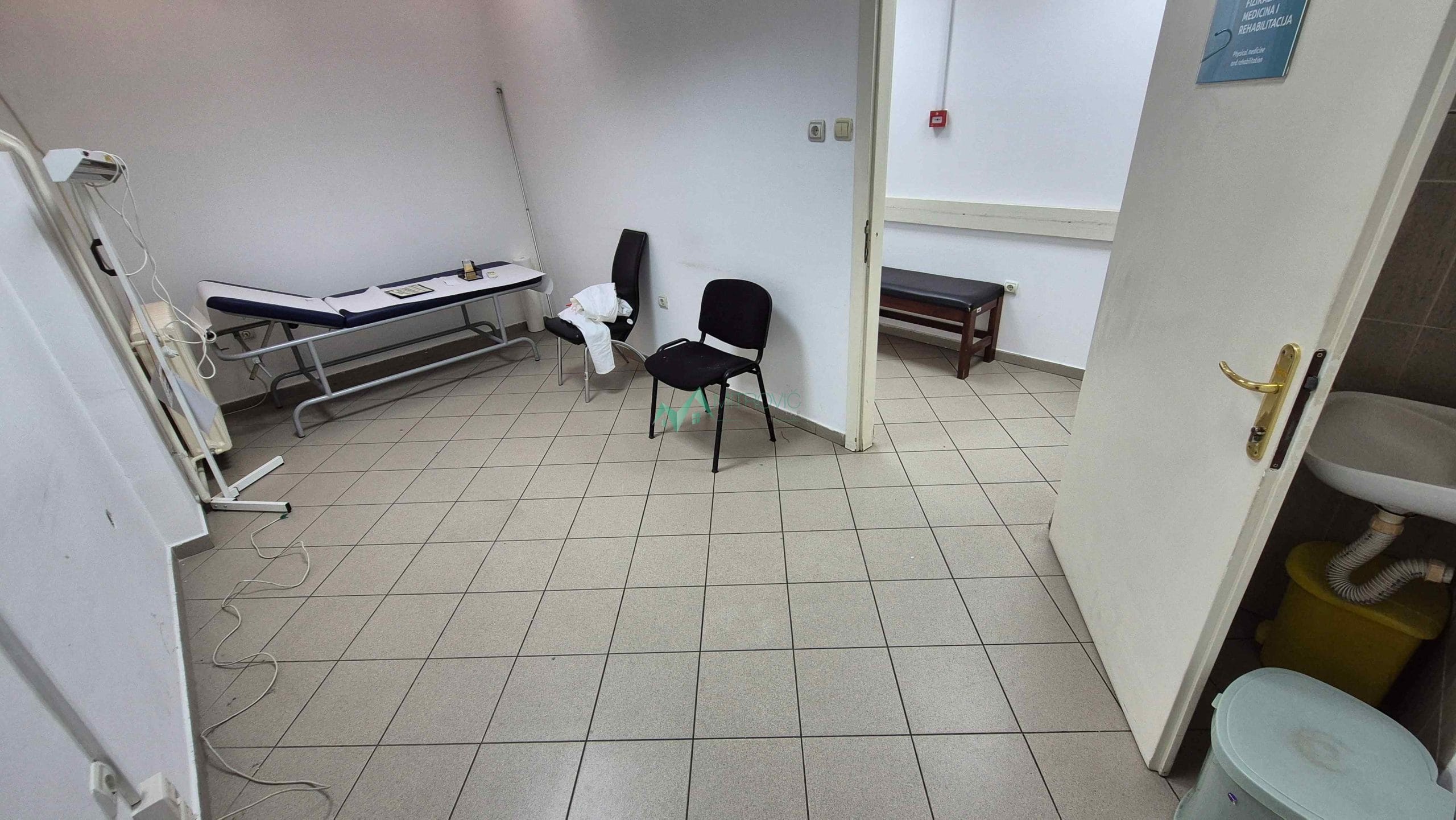 Lokal Prodaja Novi Sad  372 m2