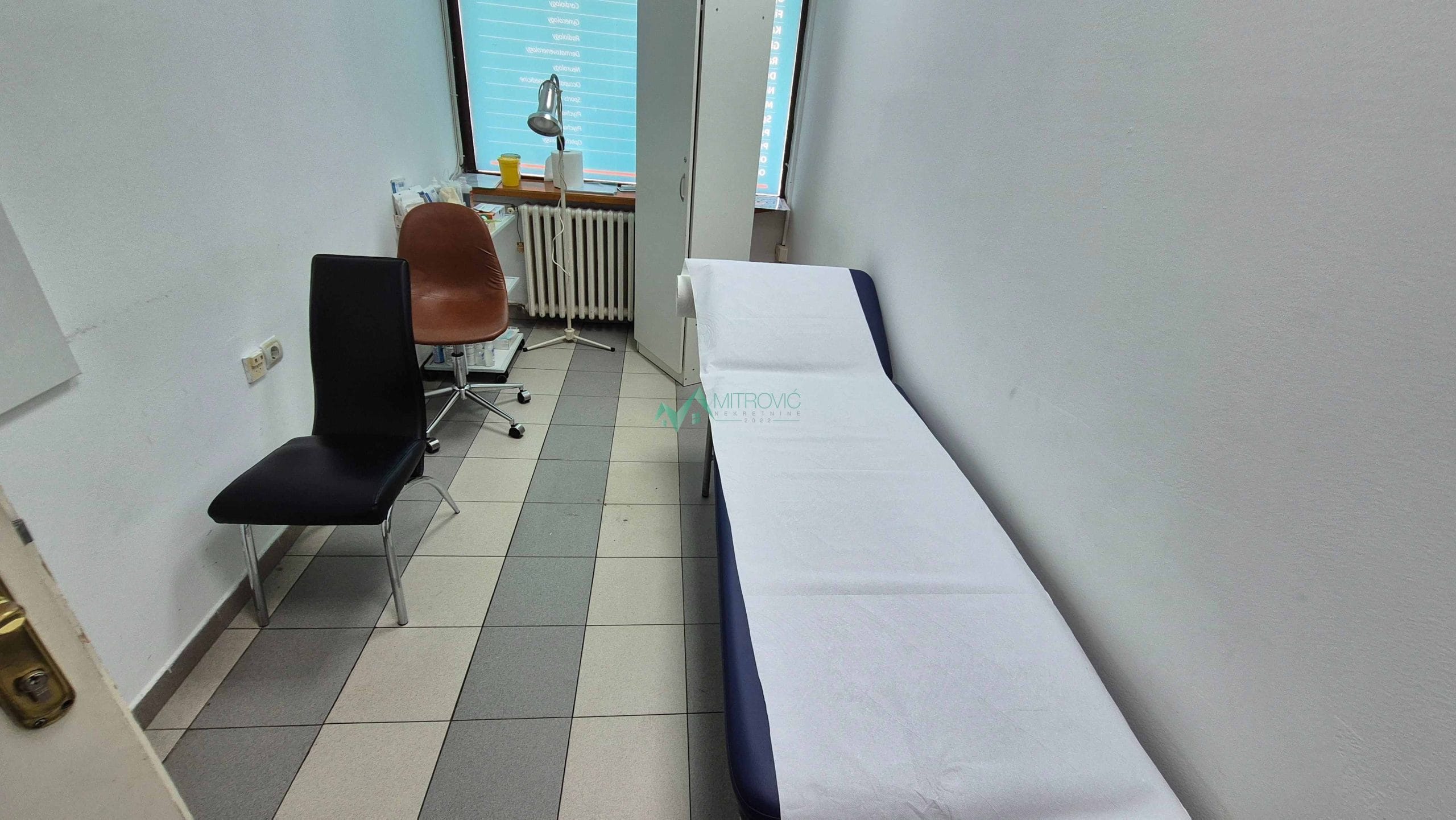 Lokal Prodaja Novi Sad  372 m2