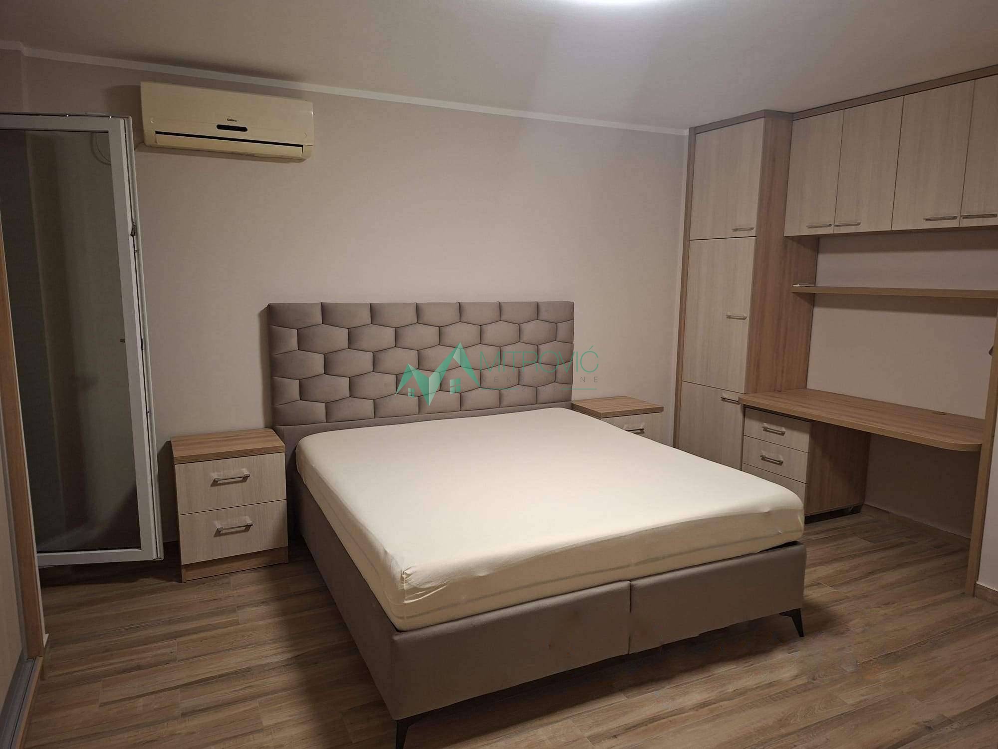 Stan Prodaja Novi Sad  66 m2